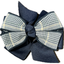 Plaid 122 Bow with Ribbon